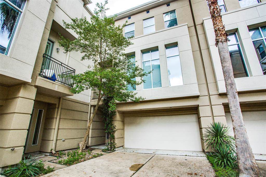 1116 Columbus Street - Photo 1