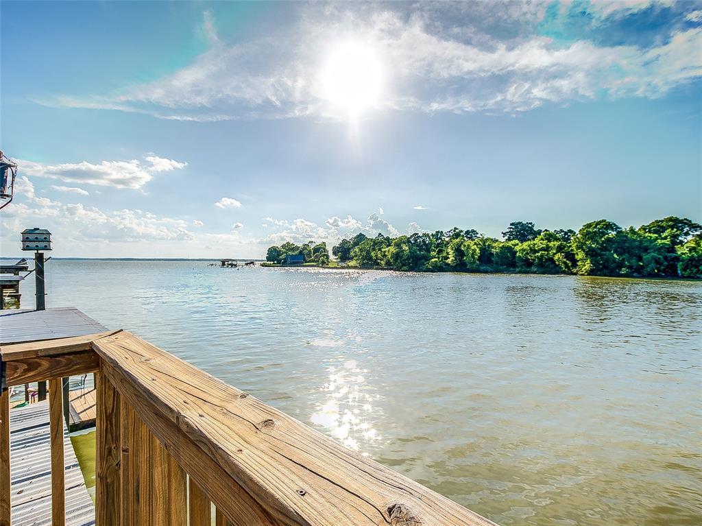 196 Lakeview Wood - Photo 1