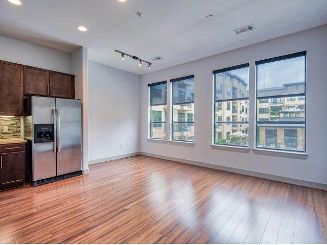 1616 Dallas Street - Photo 1