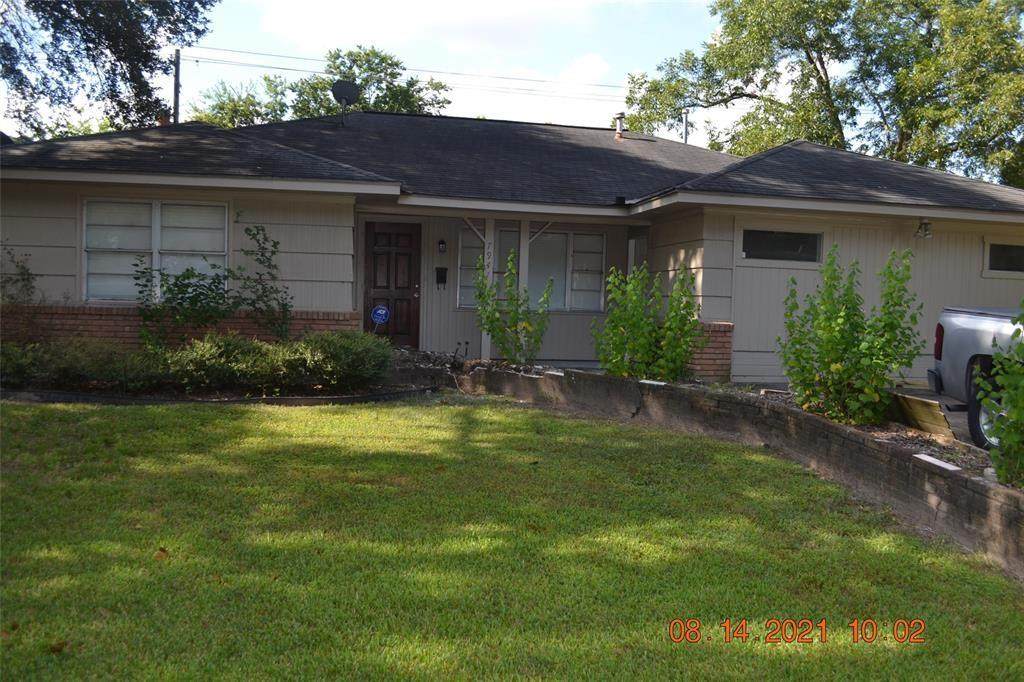 7941 Longridge Drive - Photo 1