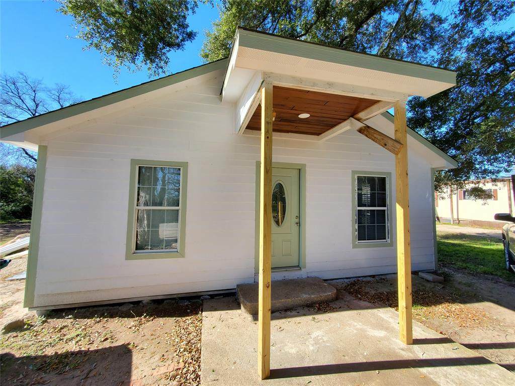 404 Minden Street - Photo 1