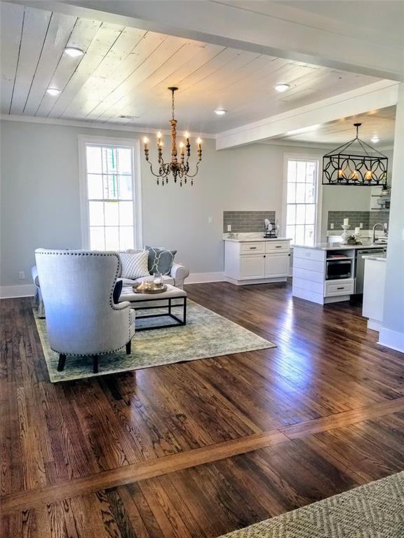 1409 Moody Street - Photo 1