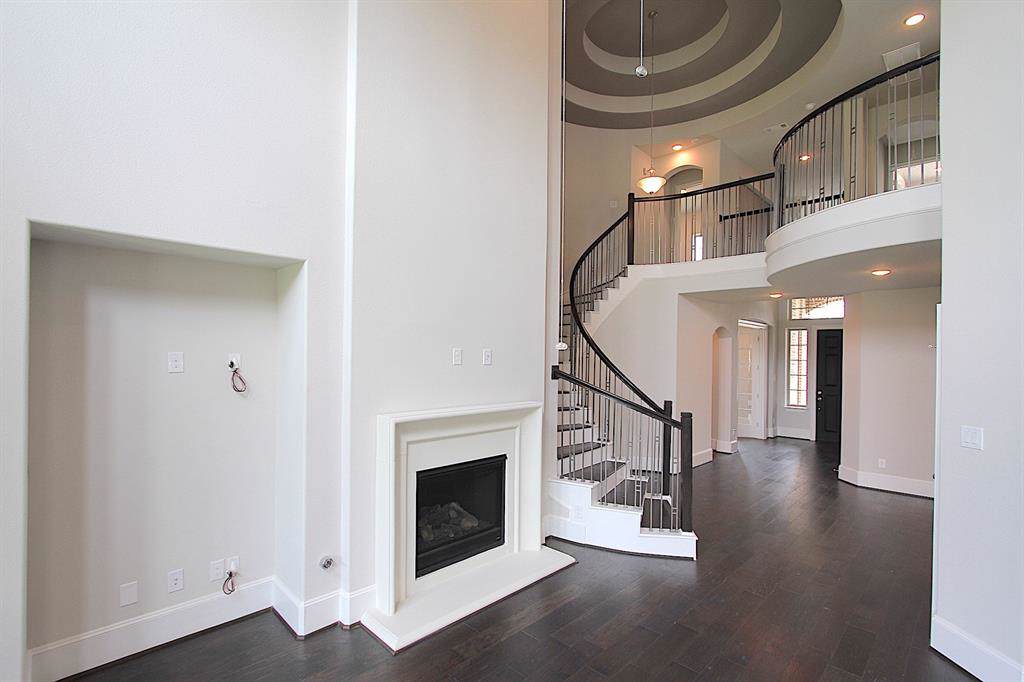 432 San Bernard Street - Photo 1