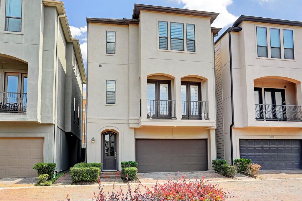 11017 Sherwood Grove - Photo 1