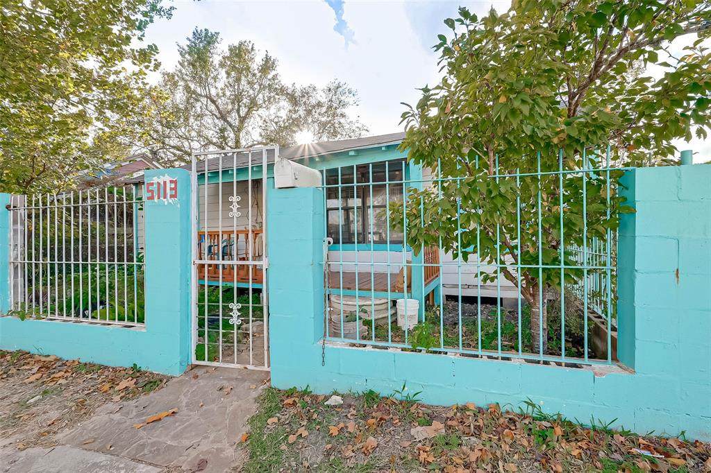 5113 Hirsch Road - Photo 1