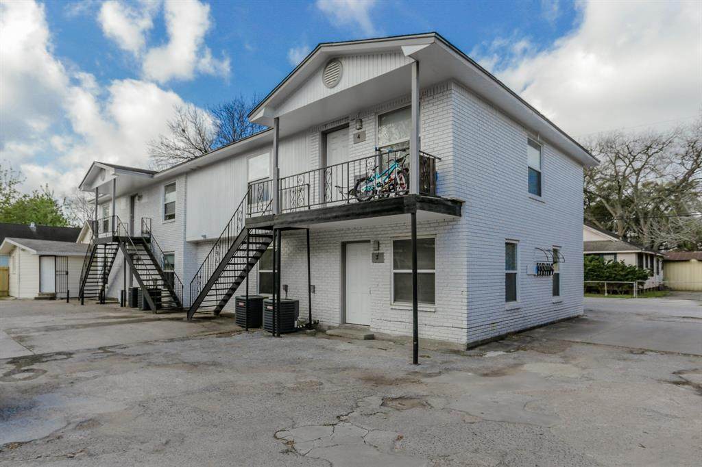 5130 Chapman Street - Photo 1