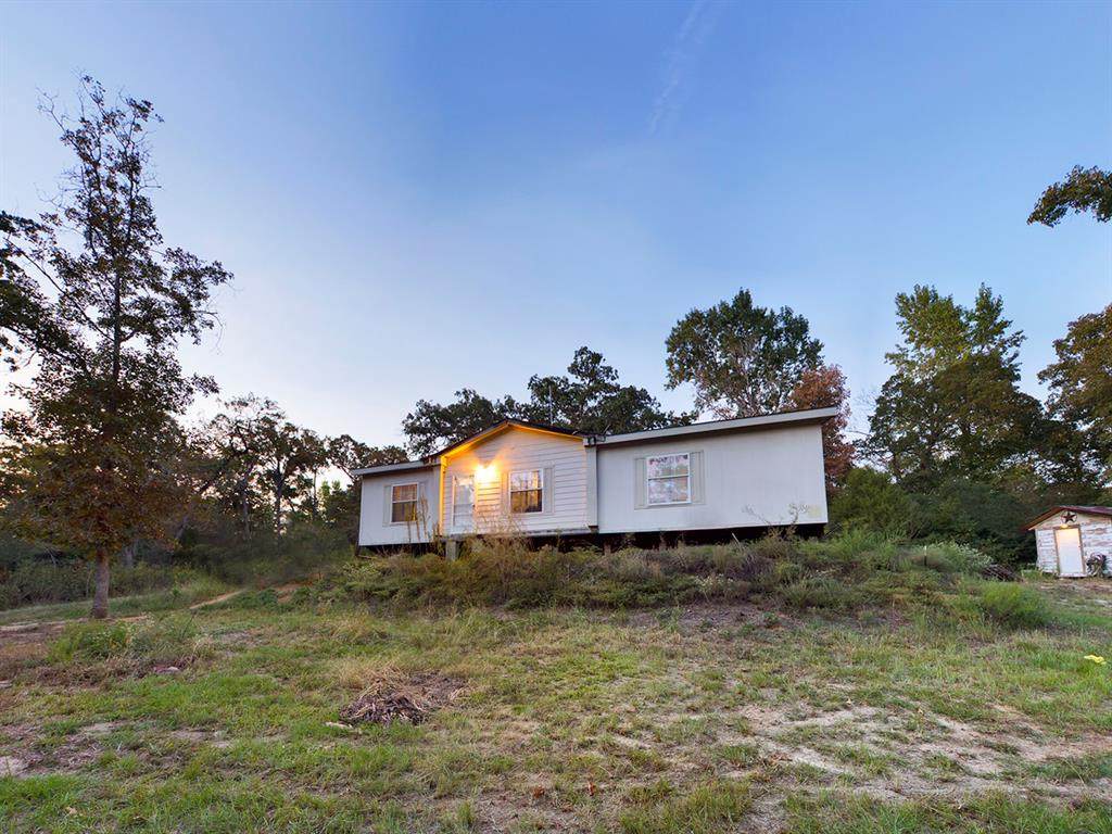 1226 County Road 1464 - Photo 1