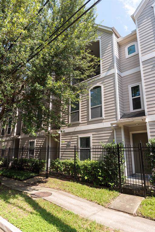 1005 Joe Annie Street - Photo 1