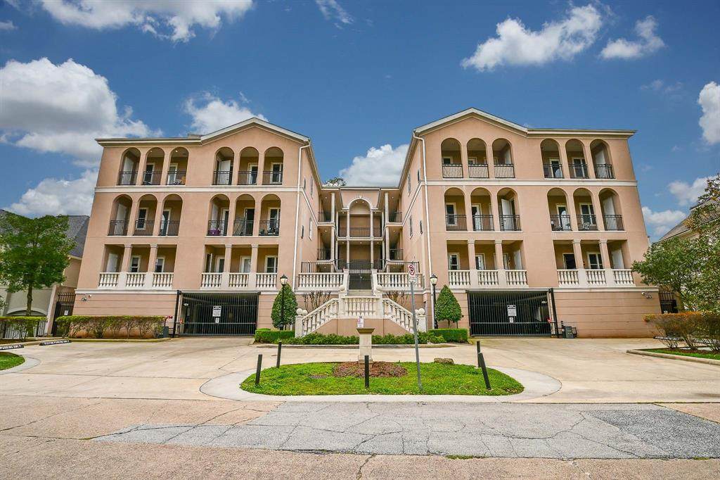 1901 Post Oak Boulevard - Photo 1