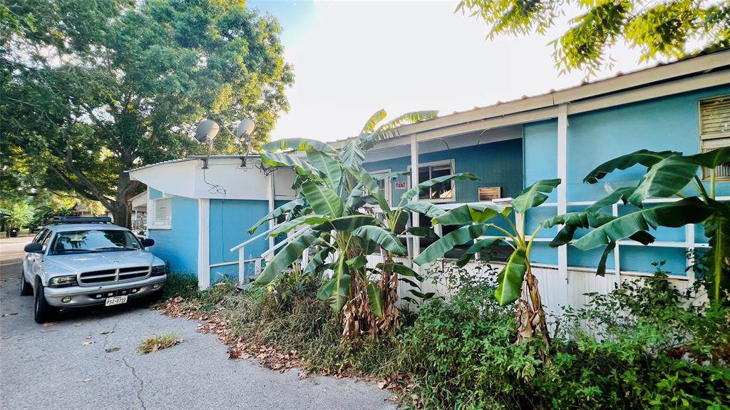 4419 Bayshore Drive - Photo 1