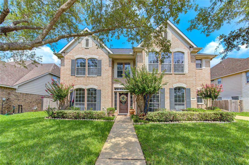 1715 Amber Trail Lane - Photo 1