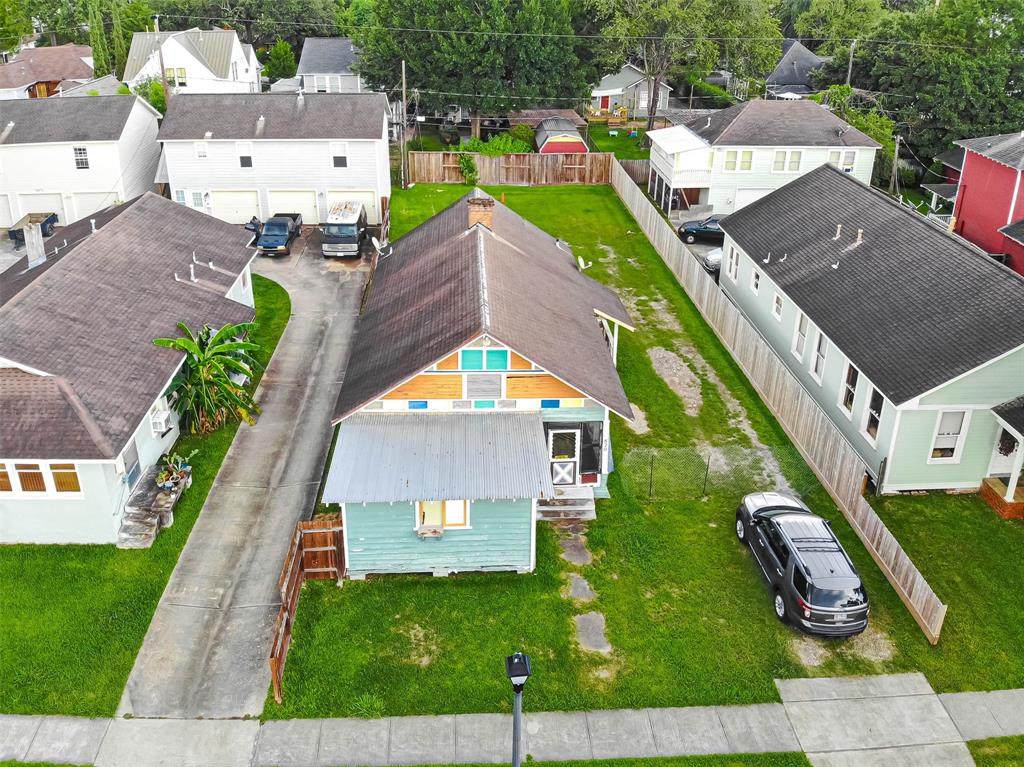 820 Cortlandt Street - Photo 1
