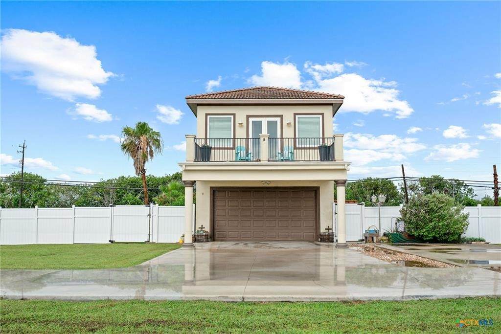 4 Lavaca Bay Place - Photo 1