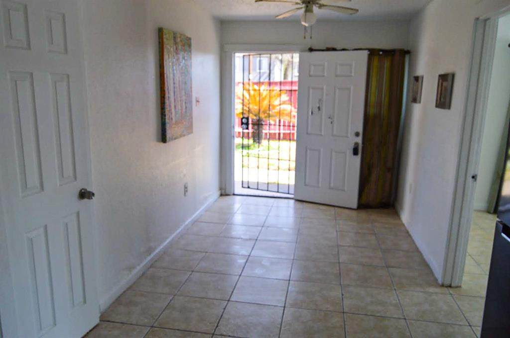 3617 Rosalie Street - Photo 1