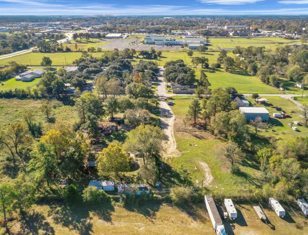 1022 Manning Road - Photo 1