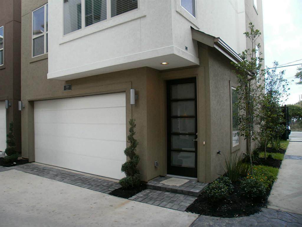 1539 Malone - Photo 1