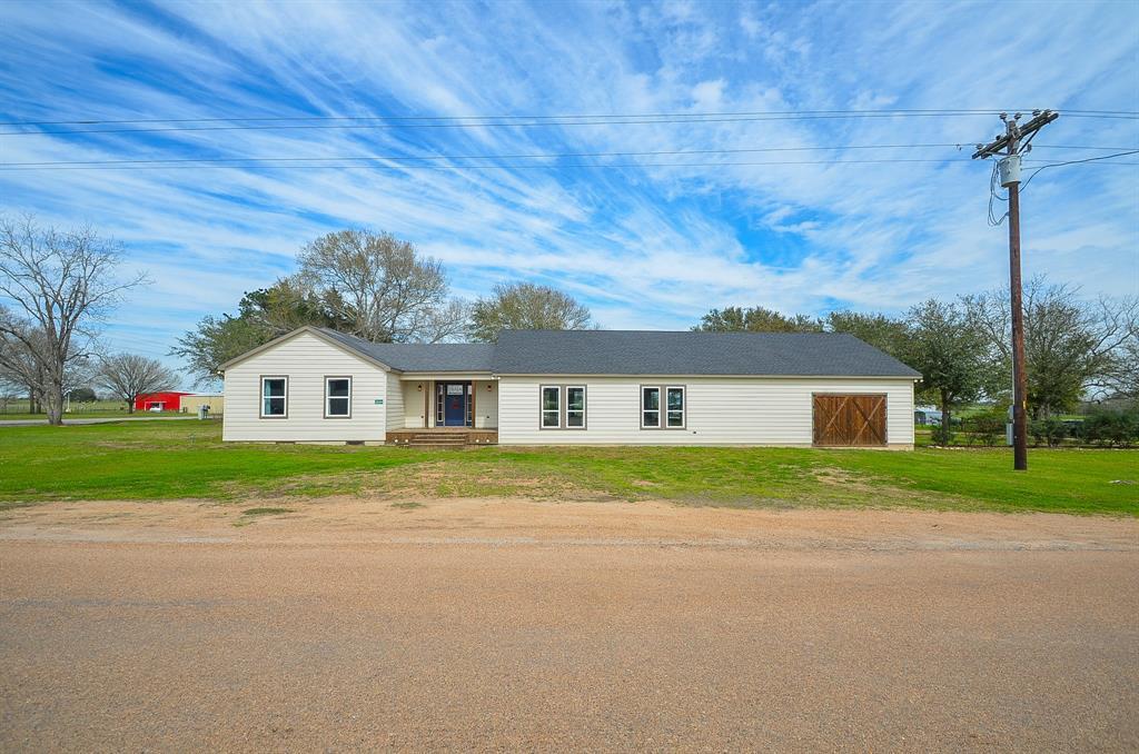 2834 Fm 949 - Photo 1