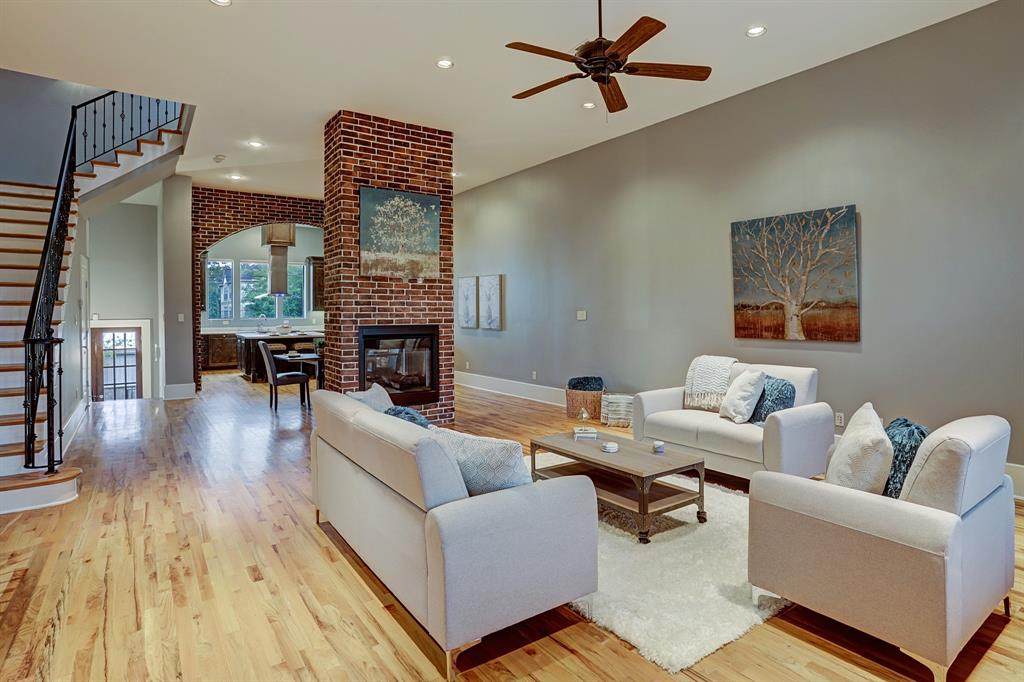 4615 Rose Street - Photo 1