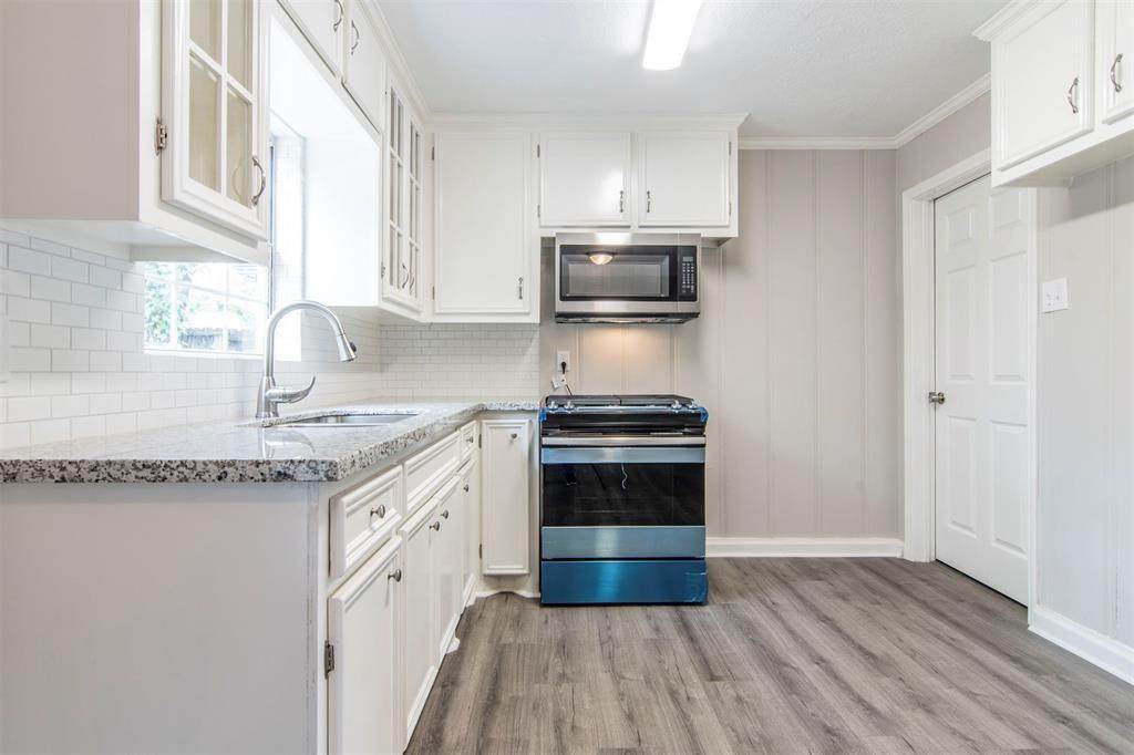 318 Terminal Street - Photo 1