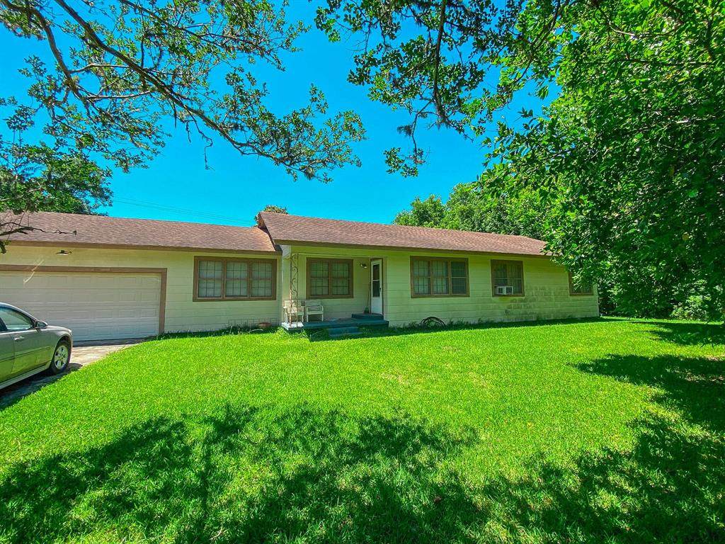 218 County Road 2152 - Photo 1
