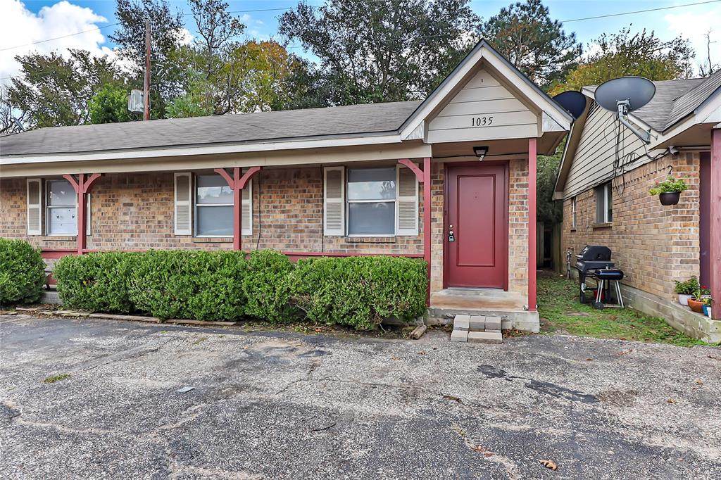 1035 Lovett Street - Photo 1