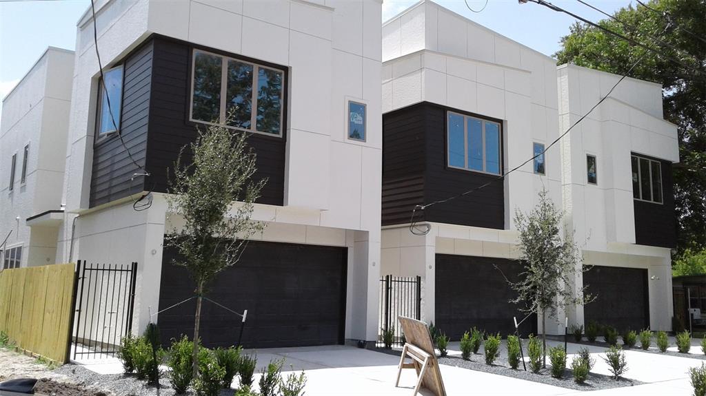 4806 Terry Street - Photo 1
