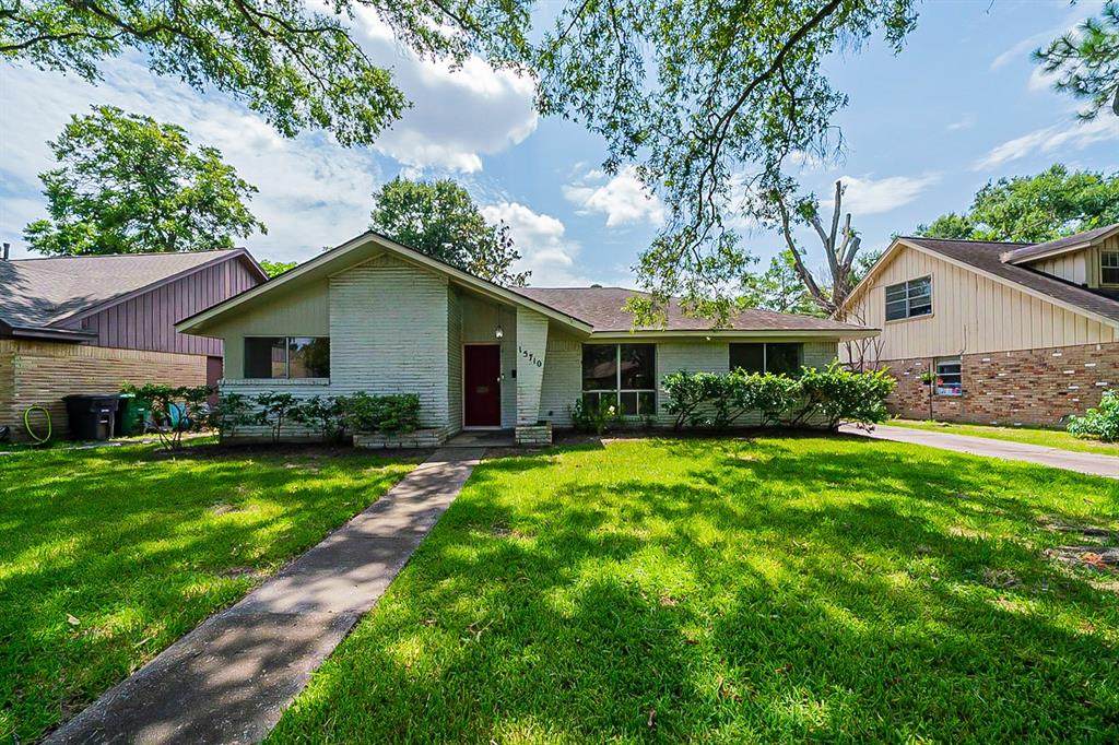 15710 Seavale Road - Photo 1
