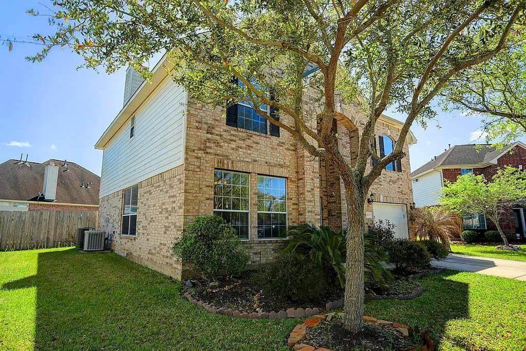 3615 Shasta Court - Photo 1