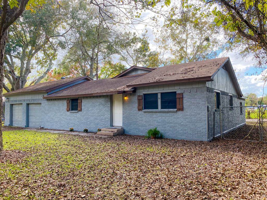 202 Dow Street - Photo 1