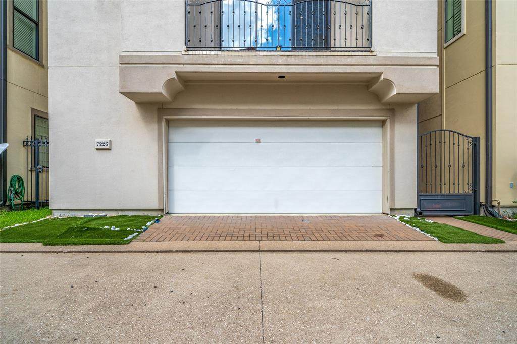 7226 Laguna Villas - Photo 1