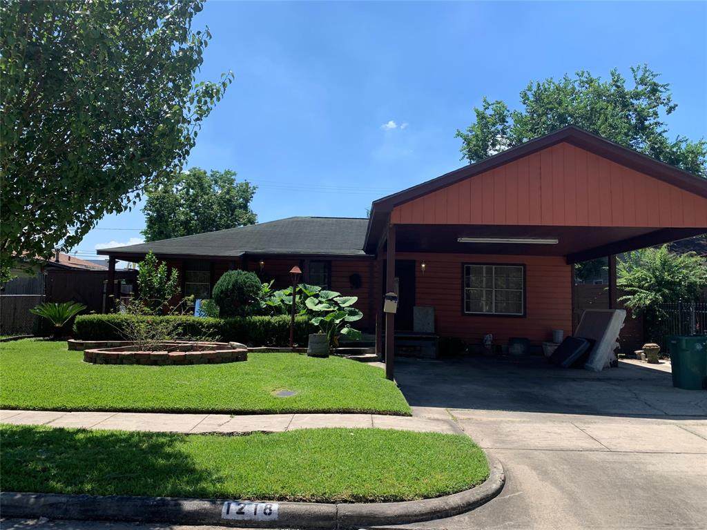 1218 Sunset Drive - Photo 1