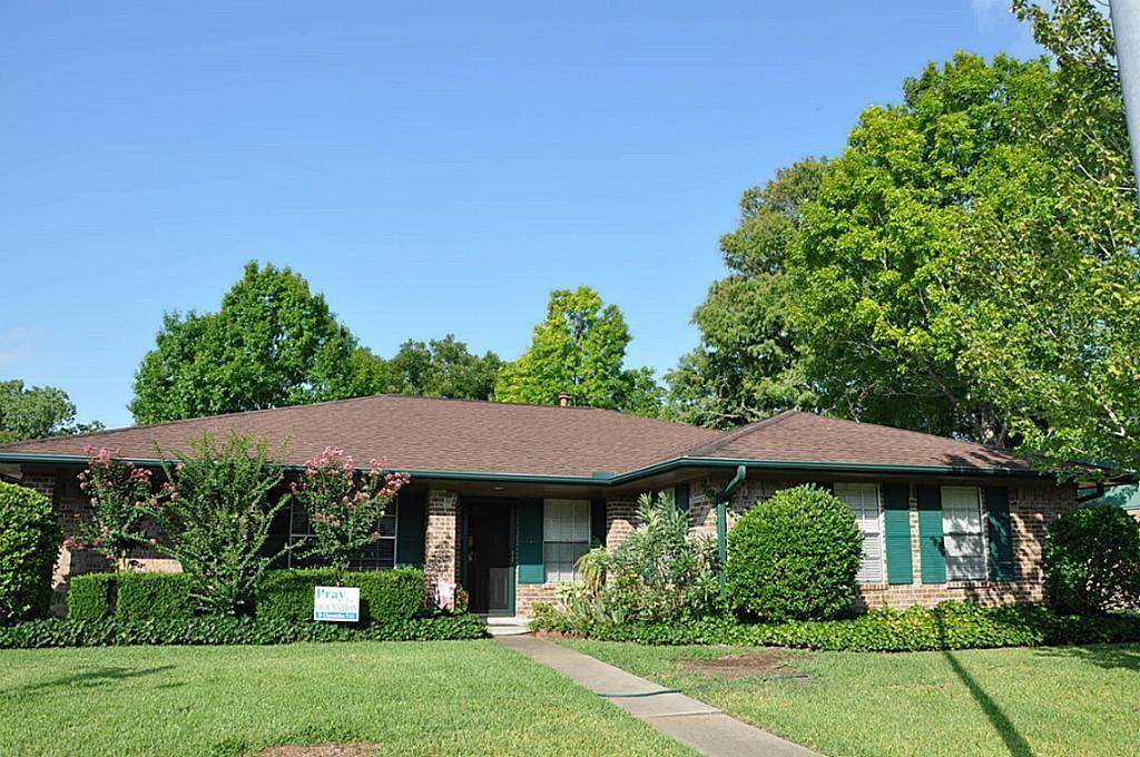 2102 Moss Creek Lane - Photo 1