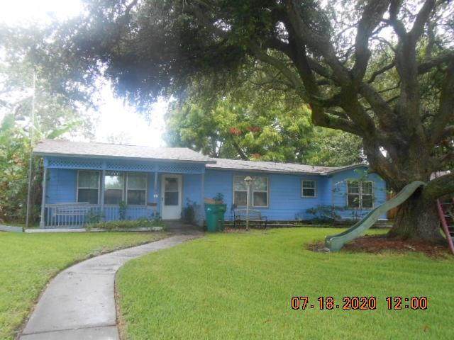 1414 Merry Lane - Photo 1