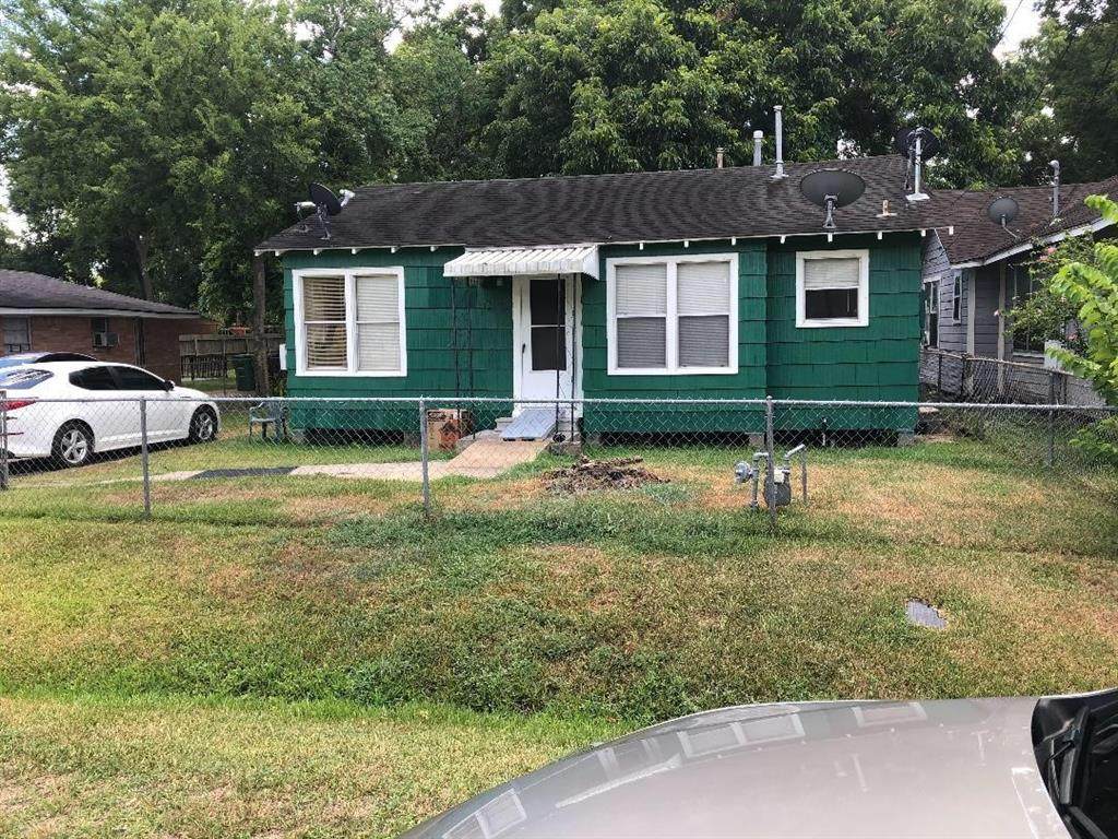 979 Glen Avenue - Photo 1