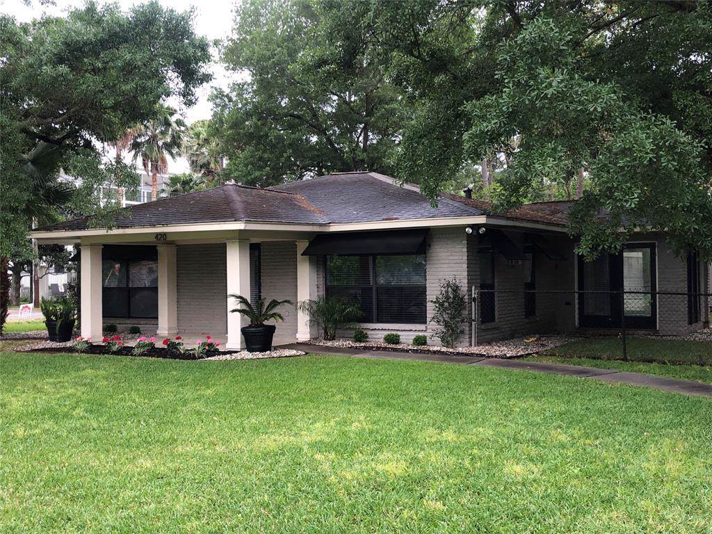 420 Glen Cove Blvd Street - Photo 1