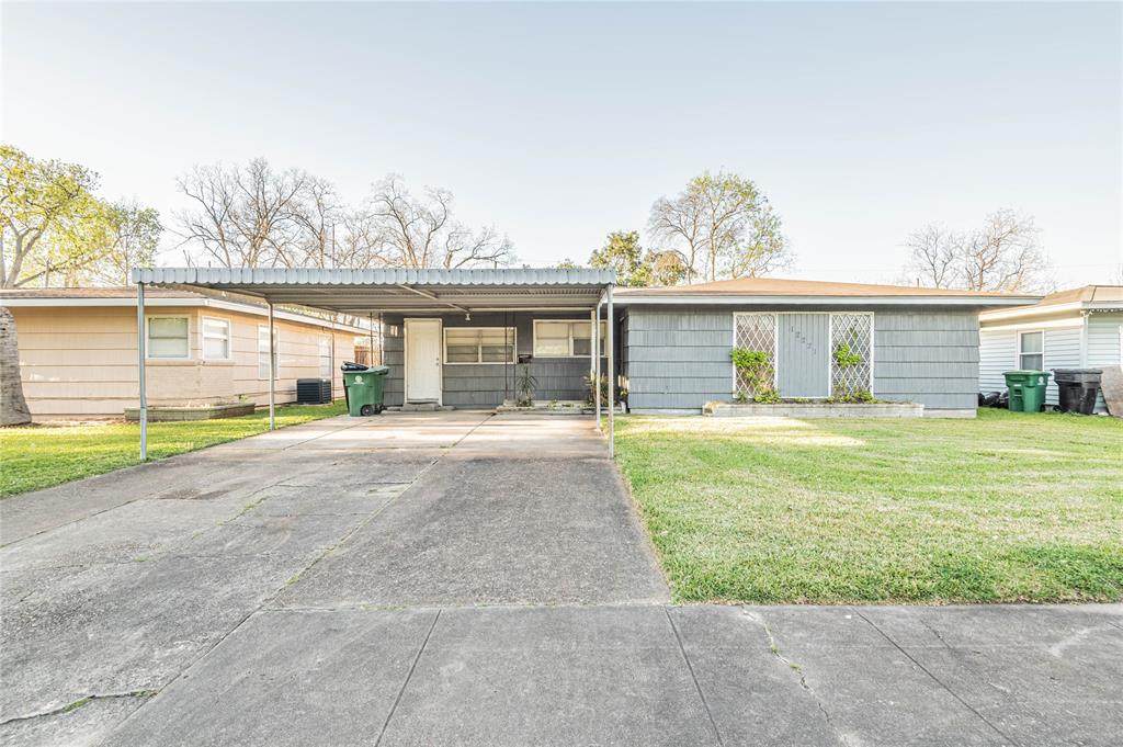 12221 Dumas Street - Photo 1