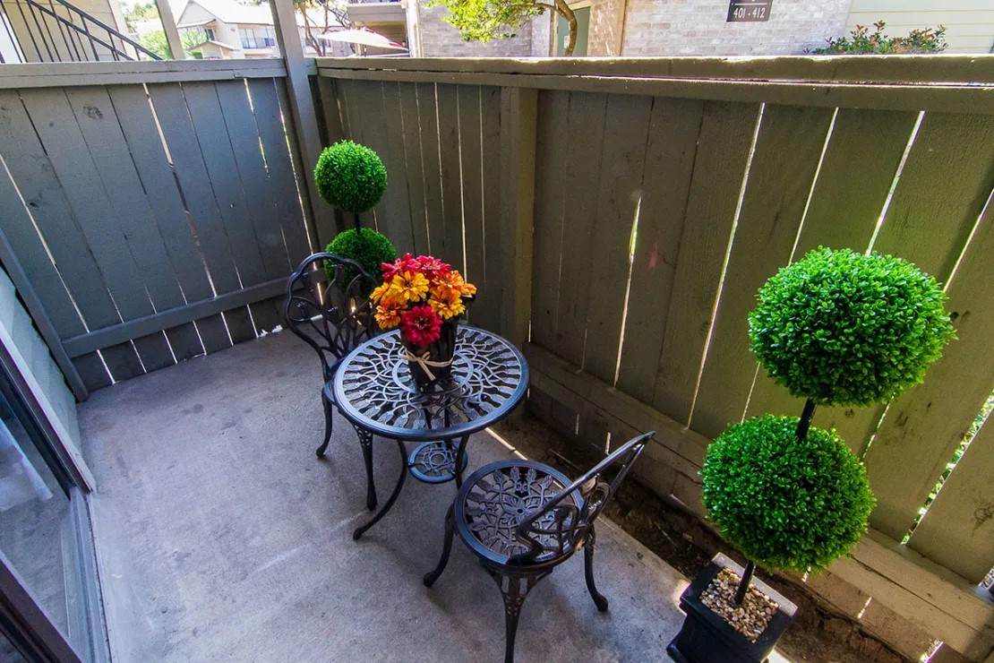 515 Bender Avenue - Photo 1