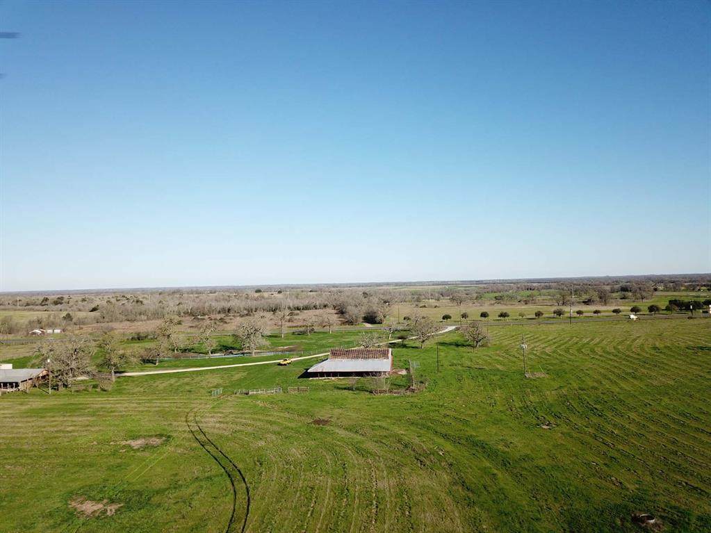2941 Hwy 105 - Photo 1