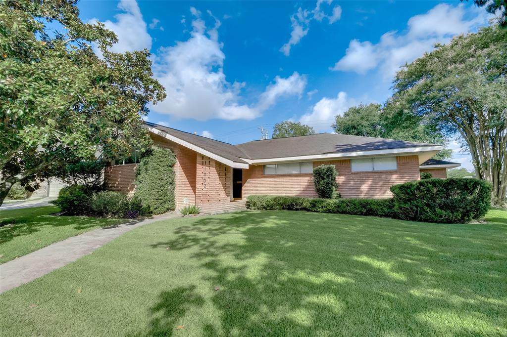 11002 Endicott Lane - Photo 1