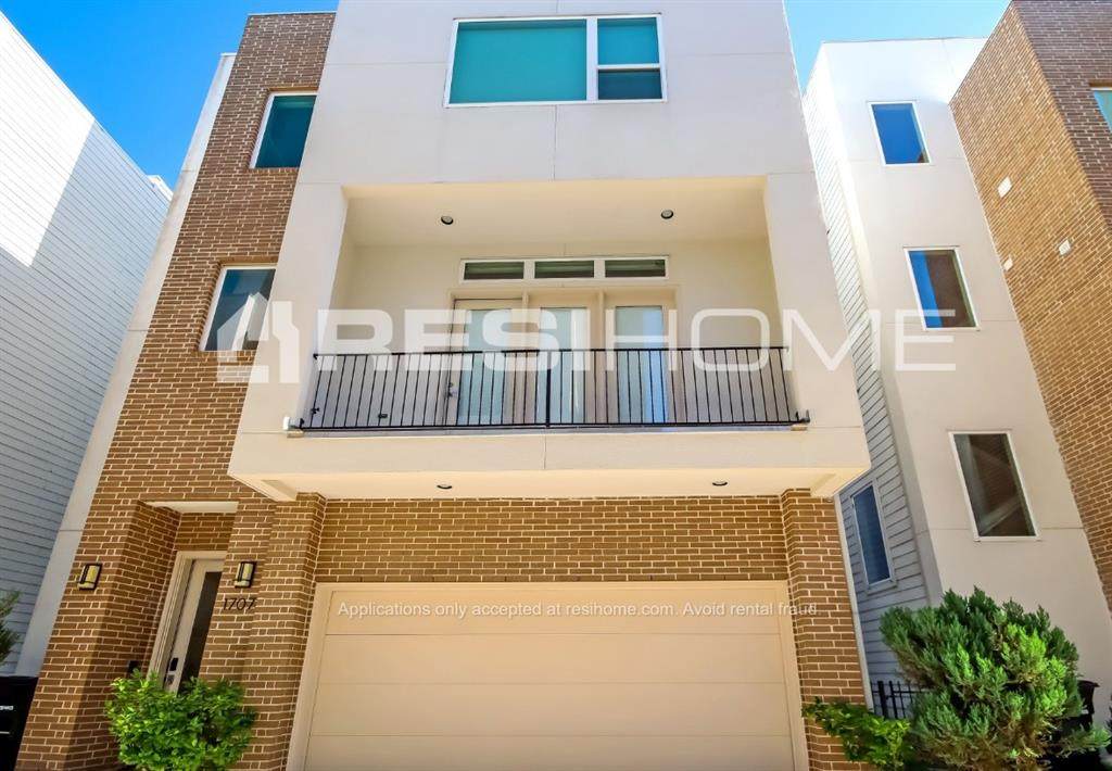 1707 Goliad Street - Photo 1