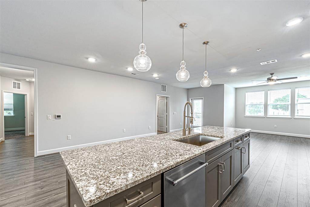 6804 Westview Drive - Photo 1