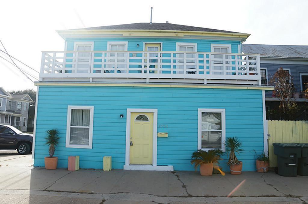 2102 Avenue O 1/2 - Photo 1