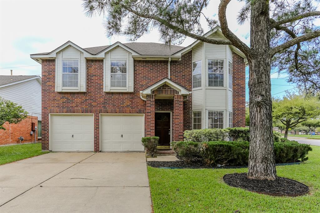 845 Lakeview Drive - Photo 1