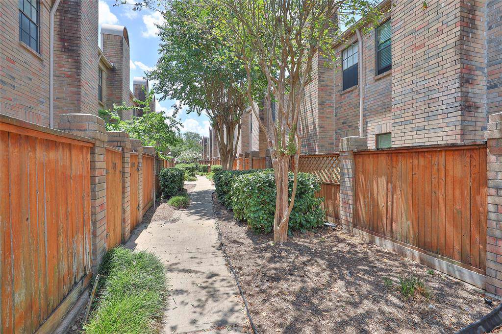 9850 Pagewood Lane - Photo 1