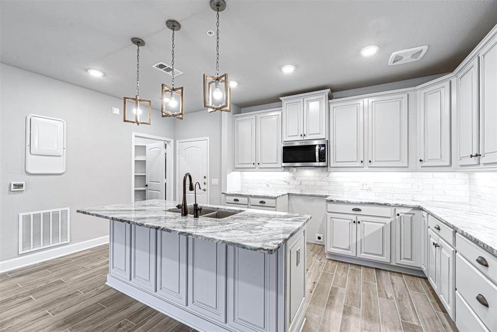 6804 Westview Drive - Photo 1