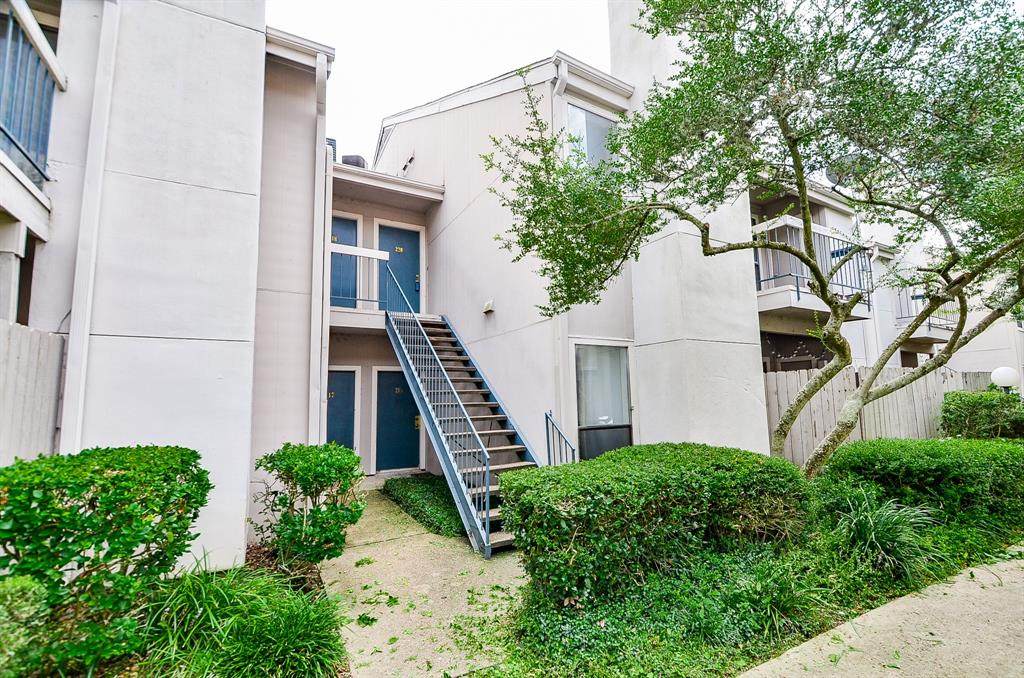 7950 Stadium Drive - Photo 1