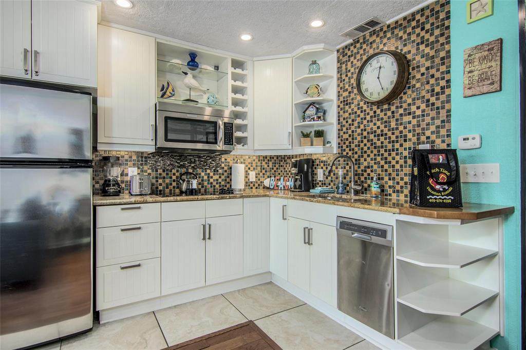 6300 Seawall Boulevard - Photo 1