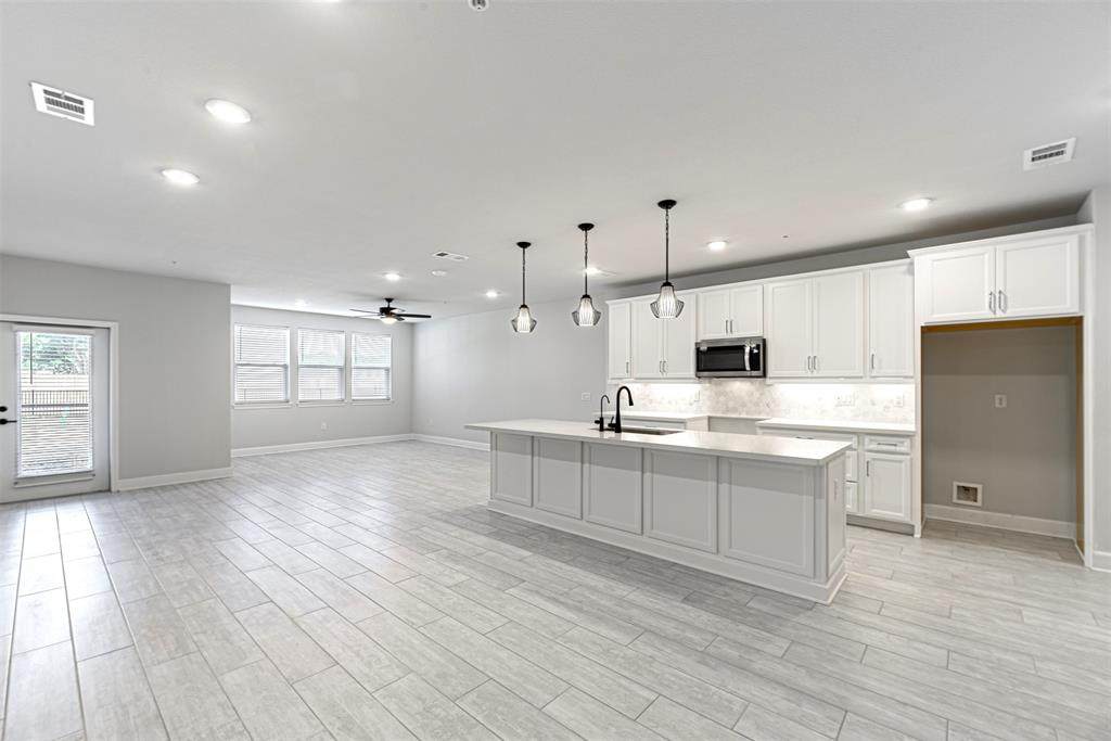 6804 Westview Drive - Photo 1