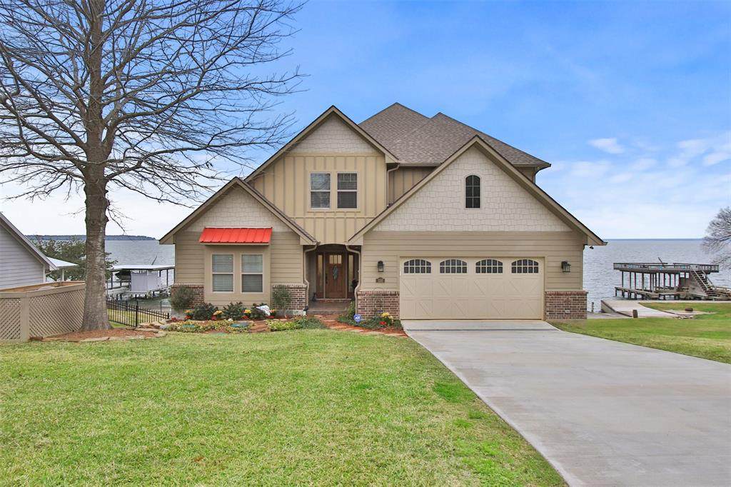 530 Lakeview Drive Loop - Photo 1