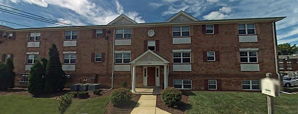 401 Carriage Way - Photo 1